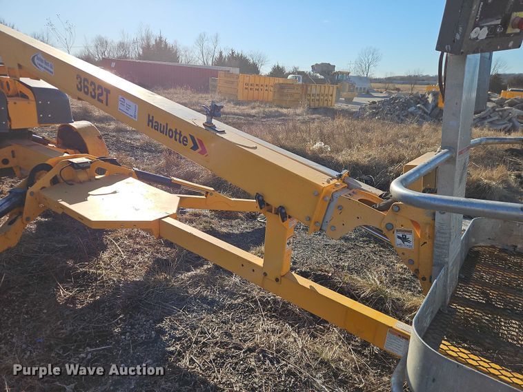 image for item FN5524 Haulotte 3632T boom lift