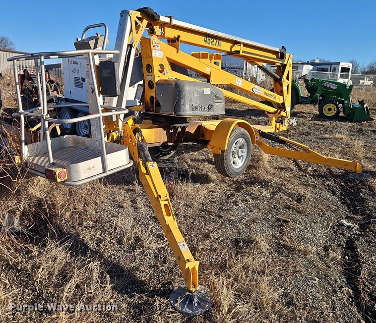 image for item FN5525 Haulotte 4527A boom lift
