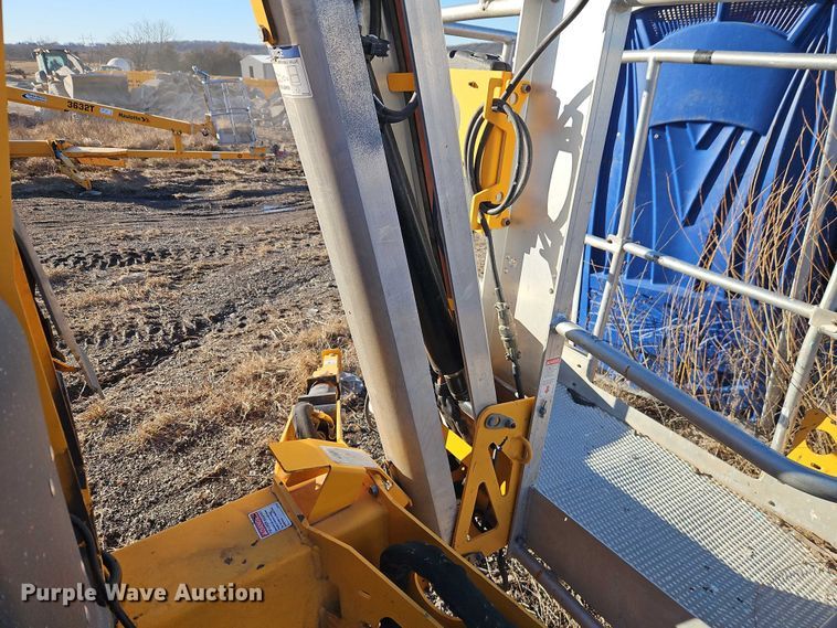 image for item FN5525 Haulotte 4527A boom lift