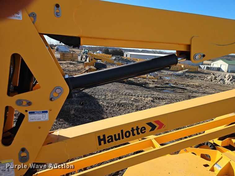 image for item FN5525 Haulotte 4527A boom lift