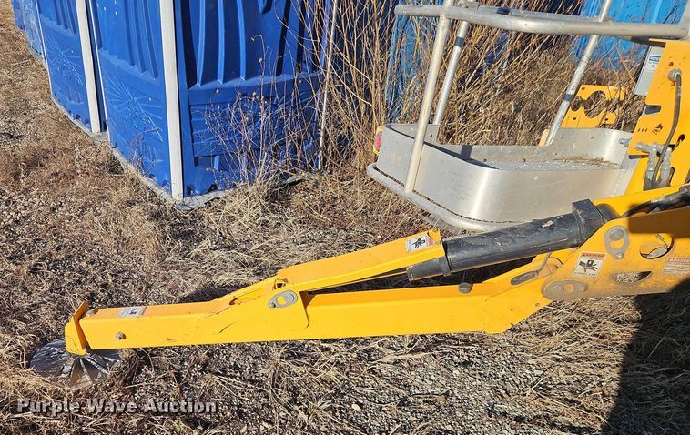 image for item FN5525 Haulotte 4527A boom lift
