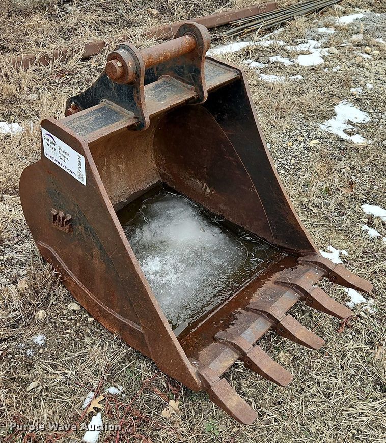 image for item FN5548 TAG backhoe bucket