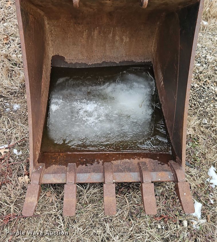 image for item FN5548 TAG backhoe bucket