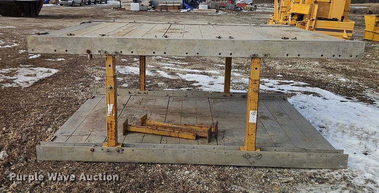 image for item FN5553 Trench box