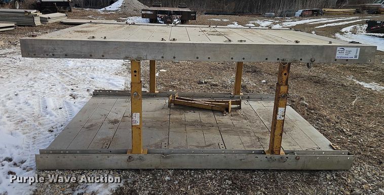 image for item FN5553 Trench box