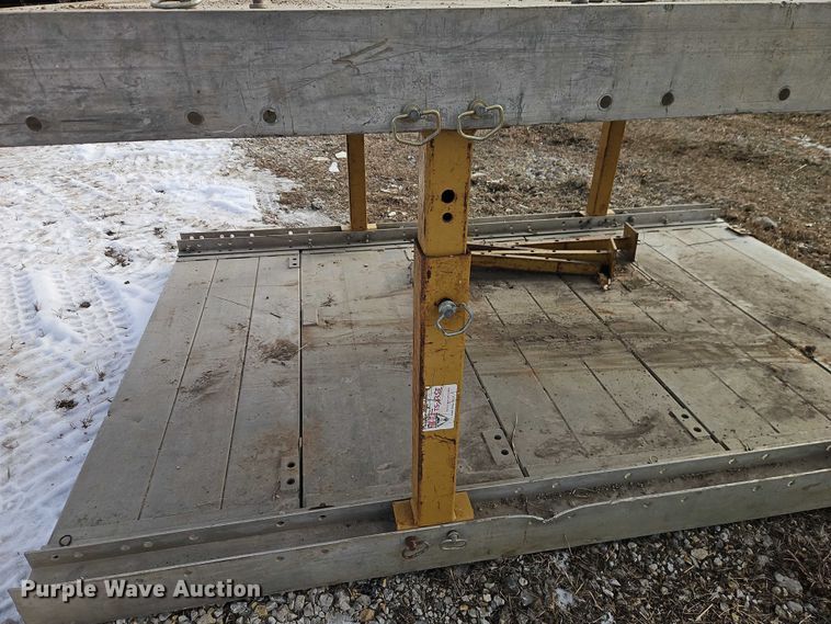 image for item FN5553 Trench box