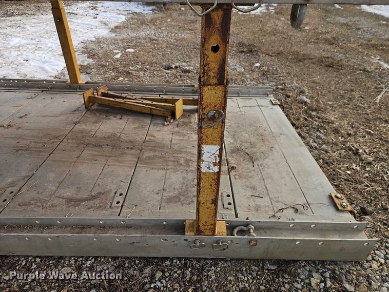 image for item FN5553 Trench box