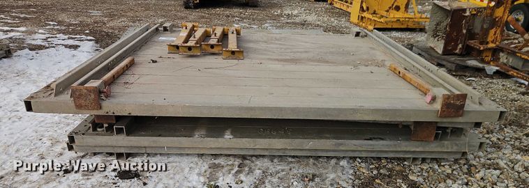 image for item FN5554 Trench box equipment