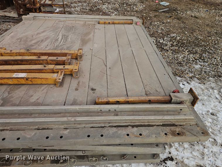 image for item FN5554 Trench box equipment