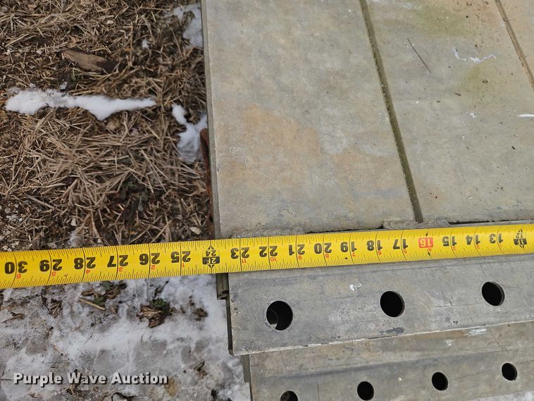 image for item FN5554 Trench box equipment