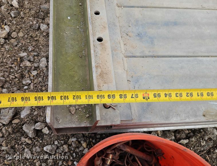 image for item FN5555 Trench box equipment