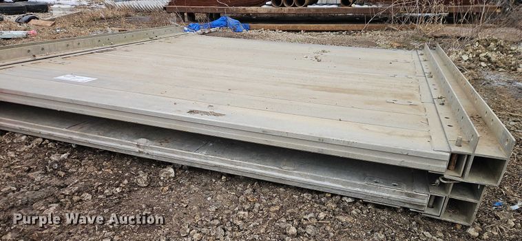 image for item FN5555 Trench box equipment