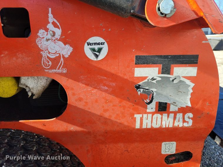 image for item NO9876 2002 Thomas 25G compact utility loader