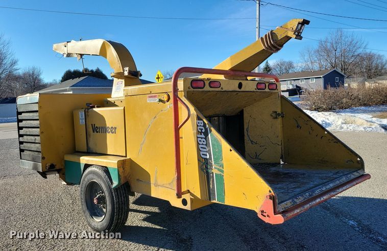 image for item NO9877 Vermeer BC1800 XL wood chipper