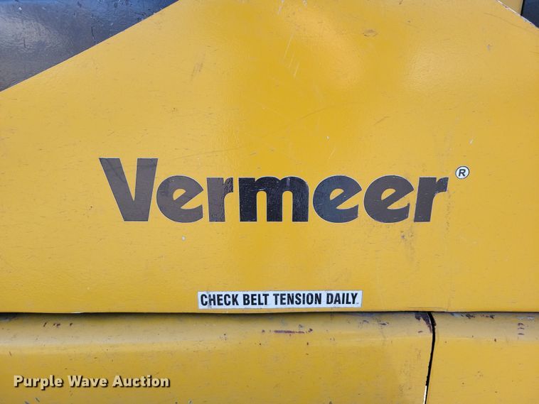 image for item NO9877 Vermeer BC1800 XL wood chipper