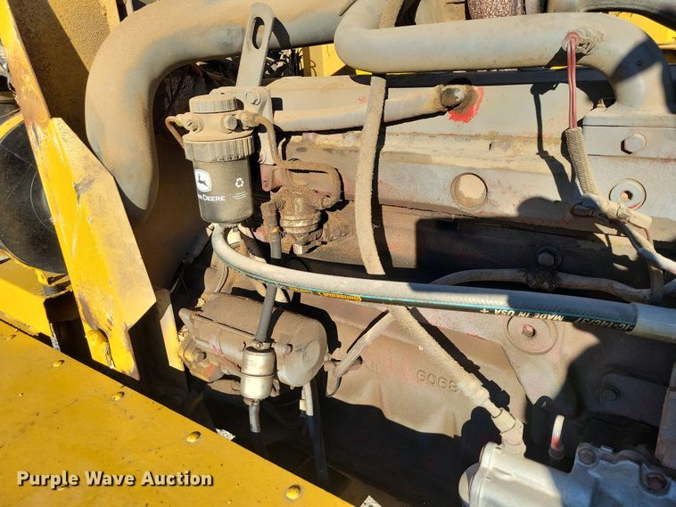 image for item NO9877 Vermeer BC1800 XL wood chipper