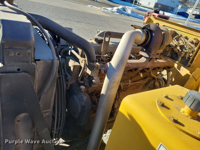 image for item NO9877 Vermeer BC1800 XL wood chipper