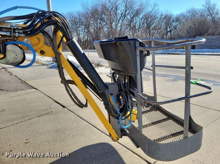 image for item NO9880 2008 Nifty SD64 boom lift