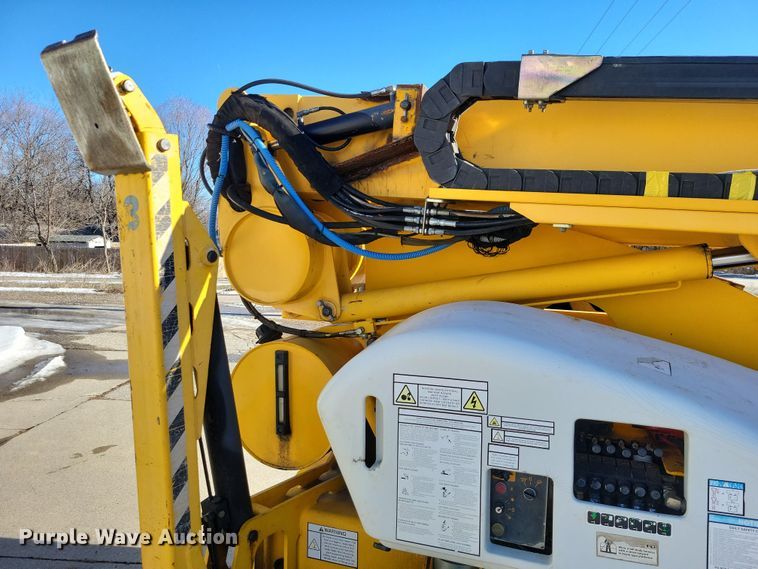 image for item NO9880 2008 Nifty SD64 boom lift