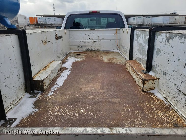 image for item NO9891 2003 Ford F350 Super Duty  utility bed pickup truck