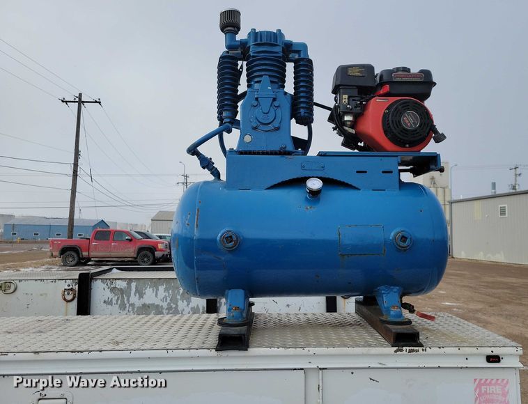 image for item NO9891 2003 Ford F350 Super Duty  utility bed pickup truck