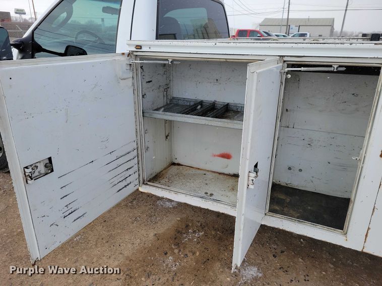 image for item NO9891 2003 Ford F350 Super Duty  utility bed pickup truck