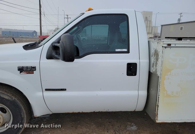 image for item NO9891 2003 Ford F350 Super Duty  utility bed pickup truck