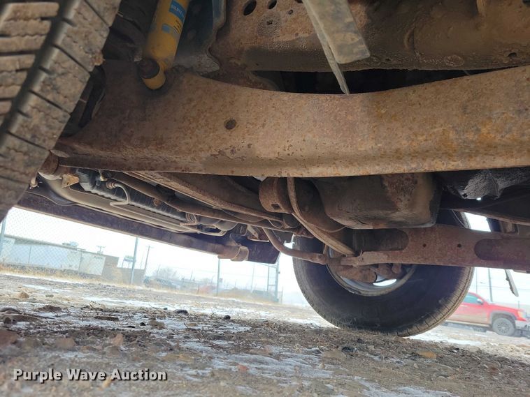 image for item NO9891 2003 Ford F350 Super Duty  utility bed pickup truck