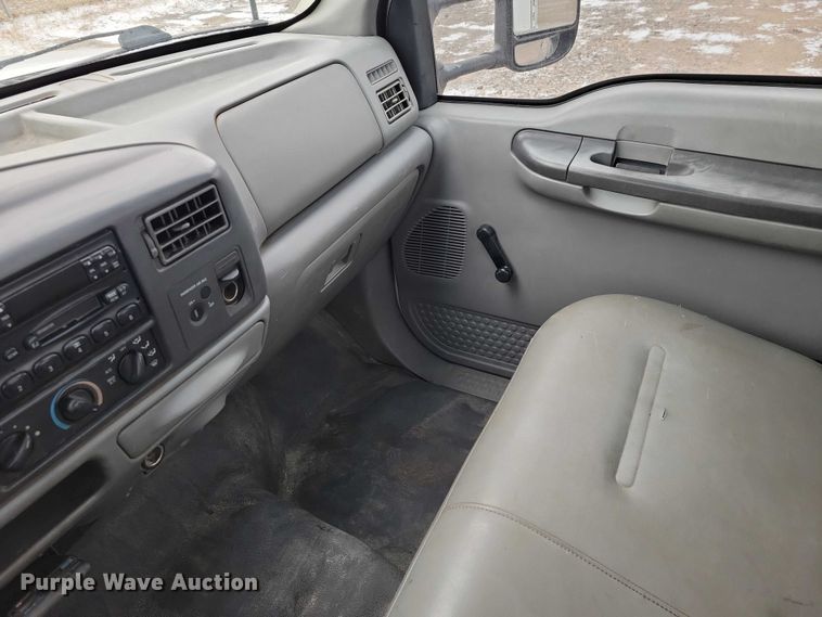 image for item NO9891 2003 Ford F350 Super Duty  utility bed pickup truck