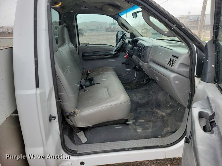 image for item NO9891 2003 Ford F350 Super Duty  utility bed pickup truck