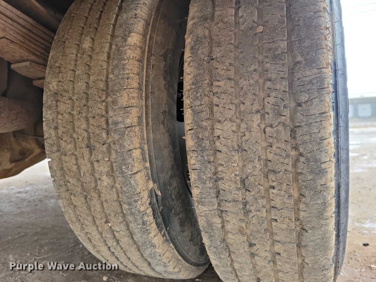 image for item NO9891 2003 Ford F350 Super Duty  utility bed pickup truck