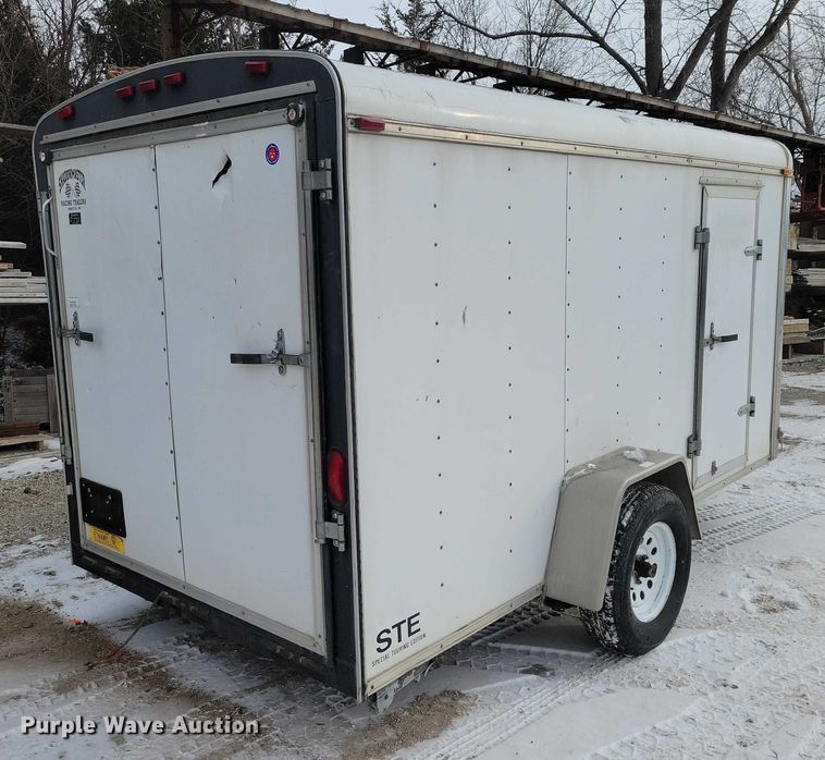 image for item NO9902 1999 Shadowmaster  enclosed cargo trailer