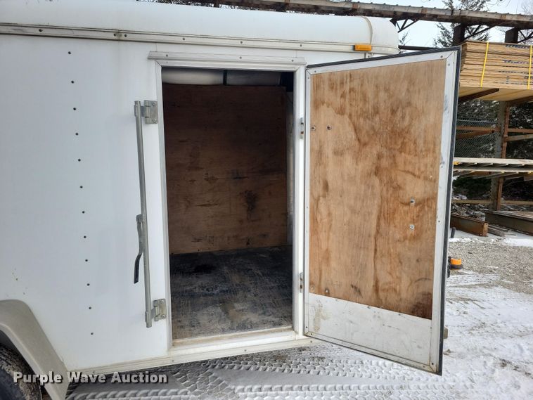 image for item NO9902 1999 Shadowmaster  enclosed cargo trailer