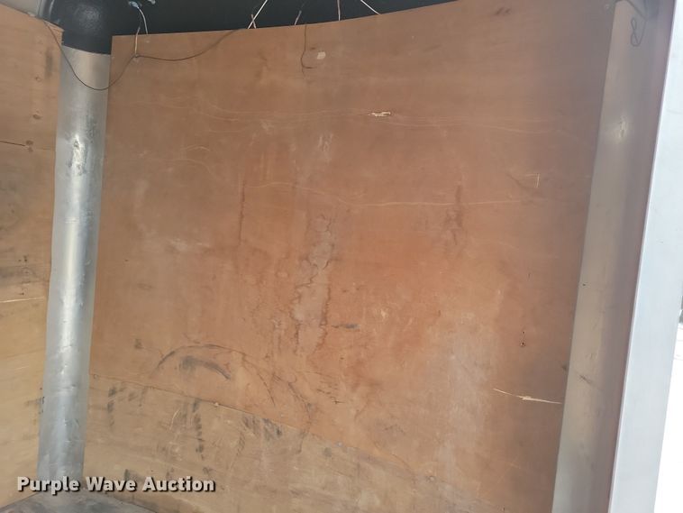 image for item NO9902 1999 Shadowmaster  enclosed cargo trailer