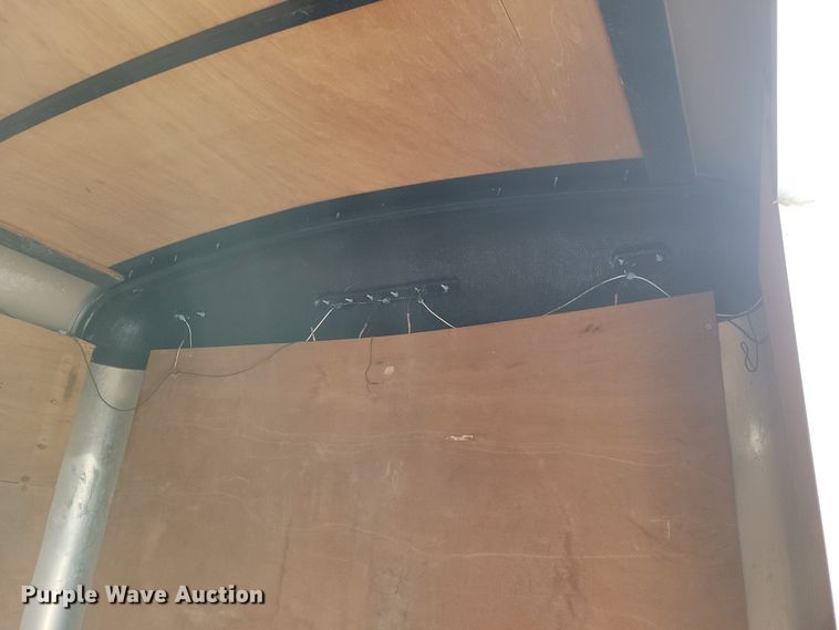 image for item NO9902 1999 Shadowmaster  enclosed cargo trailer