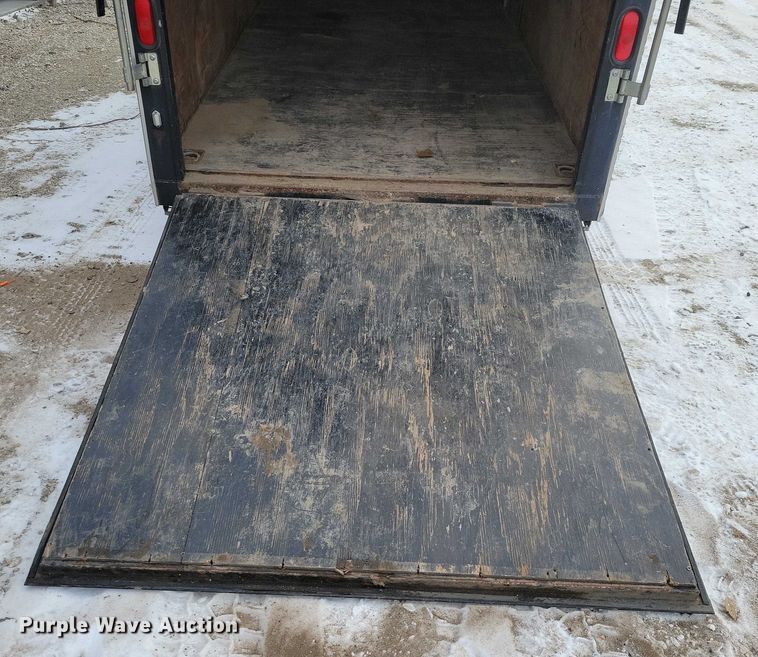 image for item NO9902 1999 Shadowmaster  enclosed cargo trailer