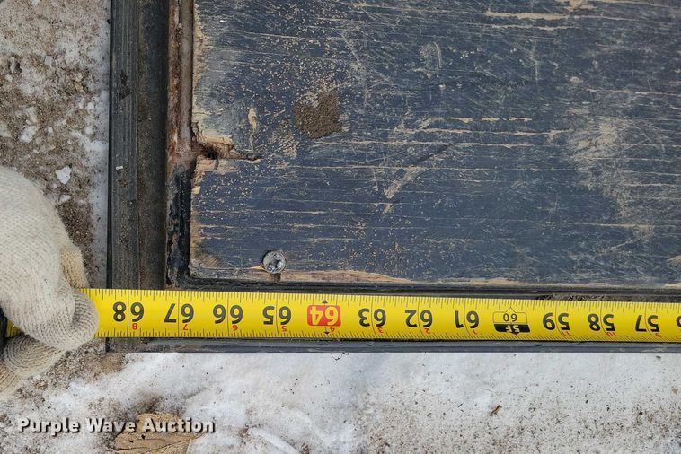 image for item NO9902 1999 Shadowmaster  enclosed cargo trailer