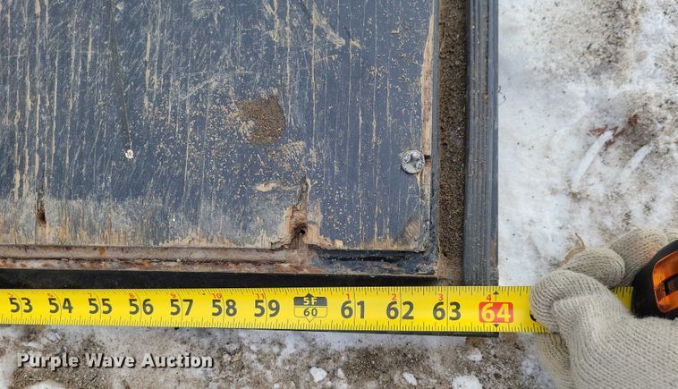 image for item NO9902 1999 Shadowmaster  enclosed cargo trailer