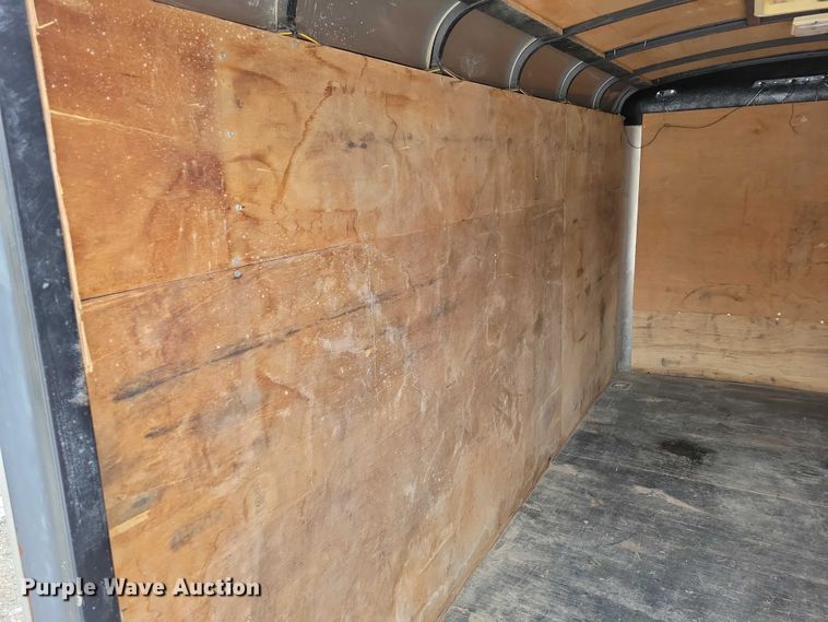 image for item NO9902 1999 Shadowmaster  enclosed cargo trailer