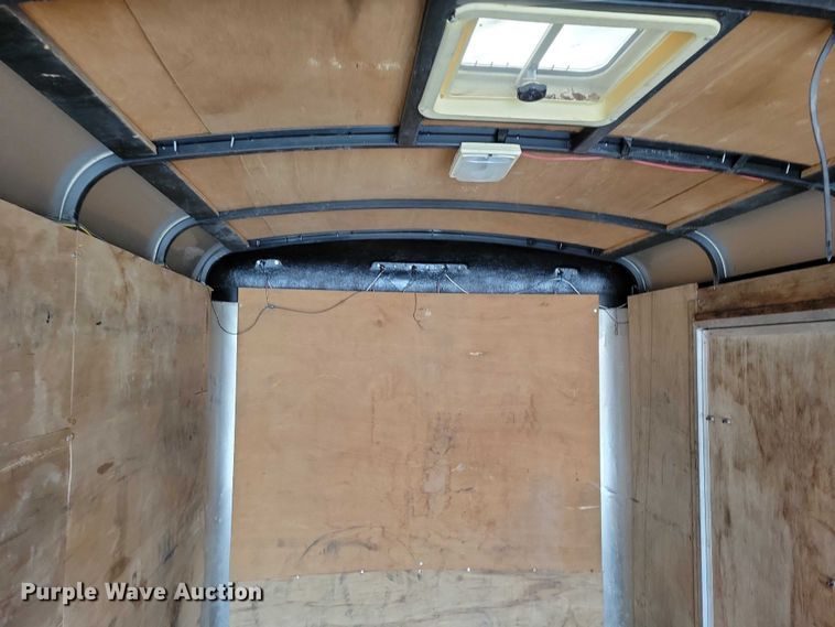 image for item NO9902 1999 Shadowmaster  enclosed cargo trailer