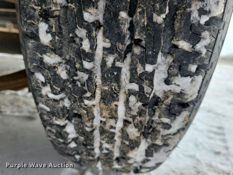 image for item NO9902 1999 Shadowmaster  enclosed cargo trailer