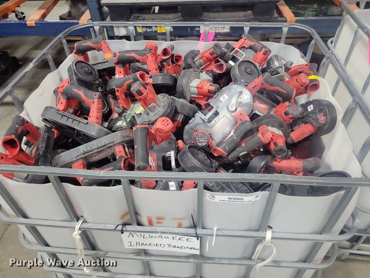 image for item NO9905 Approx. 146 Milwaukee band saws