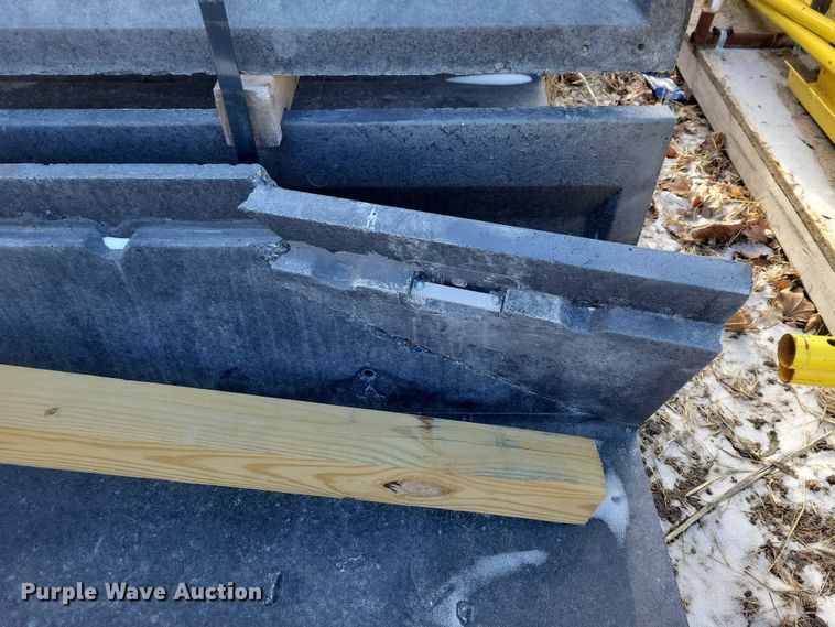 image for item NO9921 (11) Oldcastle T4016 trench boxes