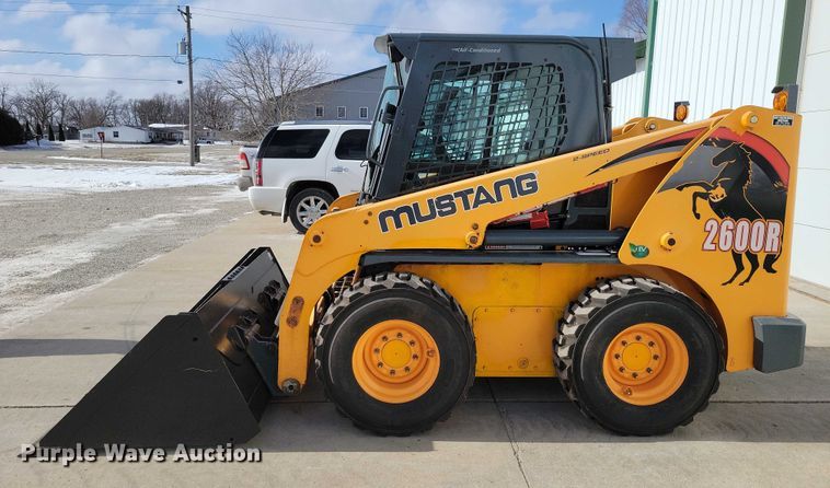 image for item NO9989 Mustang 2600R skid steer loader