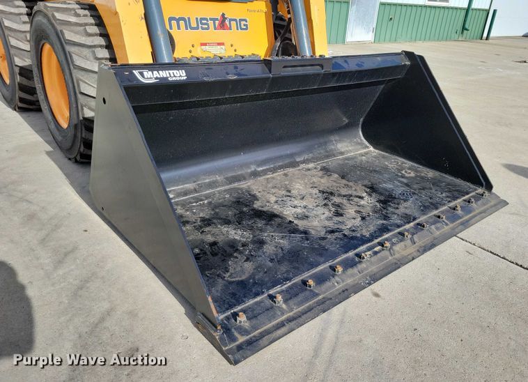 image for item NO9989 Mustang 2600R skid steer loader
