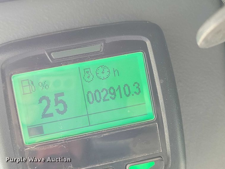 image for item NO9989 Mustang 2600R skid steer loader