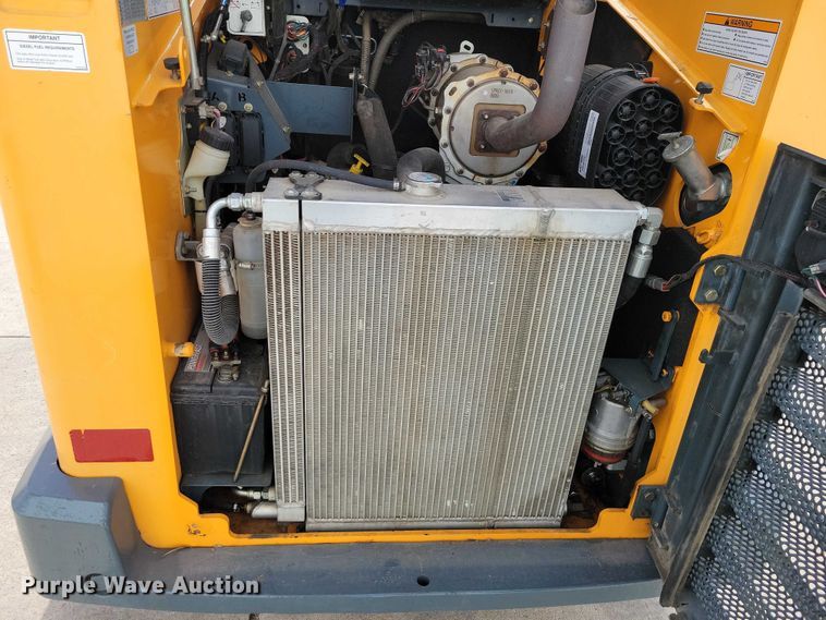 image for item NO9989 Mustang 2600R skid steer loader