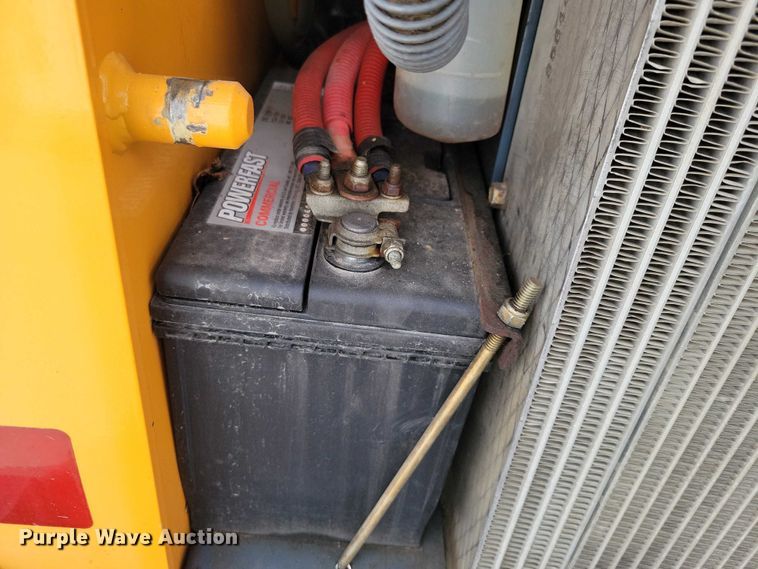 image for item NO9989 Mustang 2600R skid steer loader