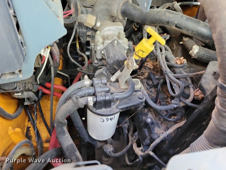 image for item NO9989 Mustang 2600R skid steer loader