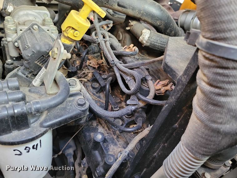 image for item NO9989 Mustang 2600R skid steer loader